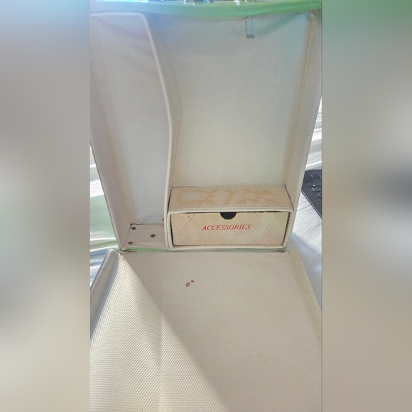 Mattel Barbie Doll Case The World Of Barbie - Picture 2 of 2